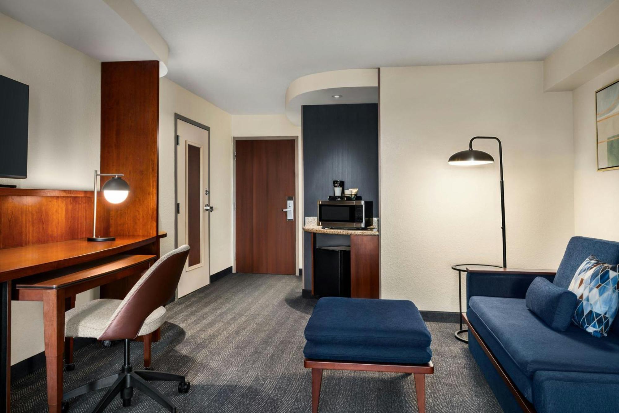 Courtyard Mt. Holly Westampton Hotel Exterior photo