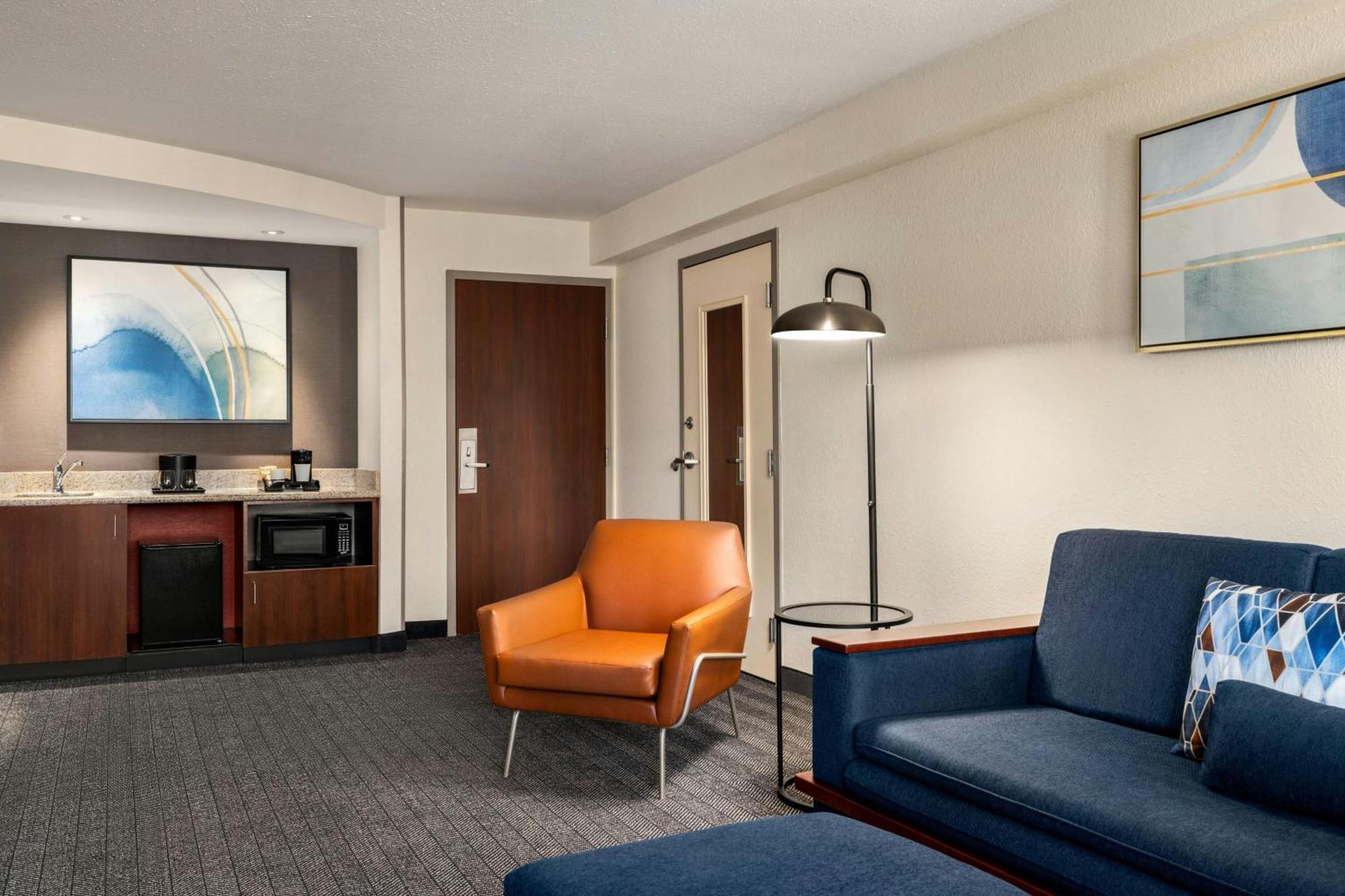 Courtyard Mt. Holly Westampton Hotel Exterior photo